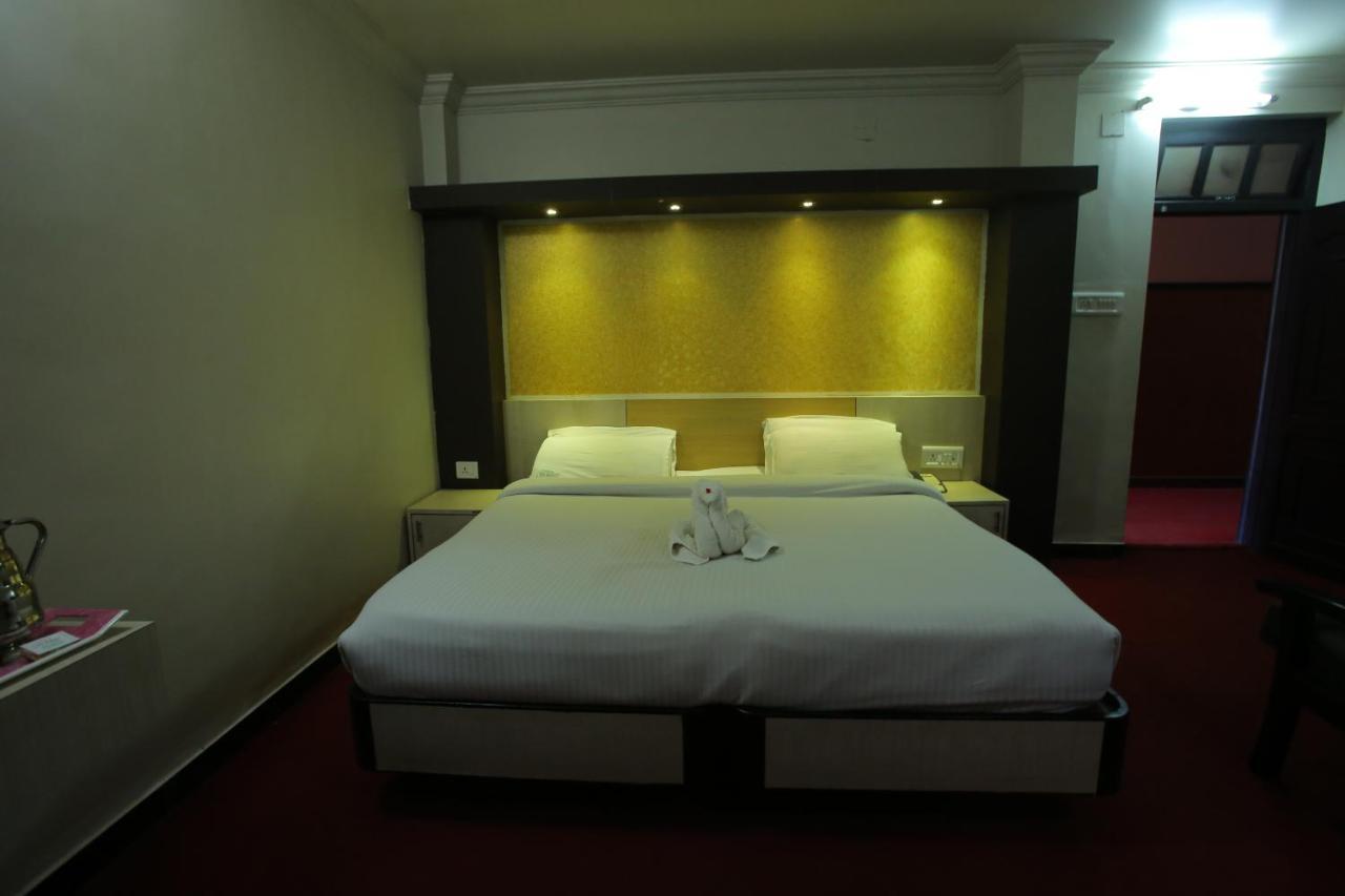Hotel City Palace Udagamandalam Exterior foto